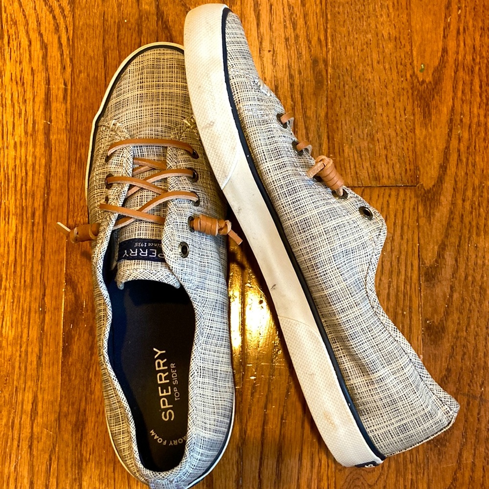 Sperry Topsider “tie up” sneakers